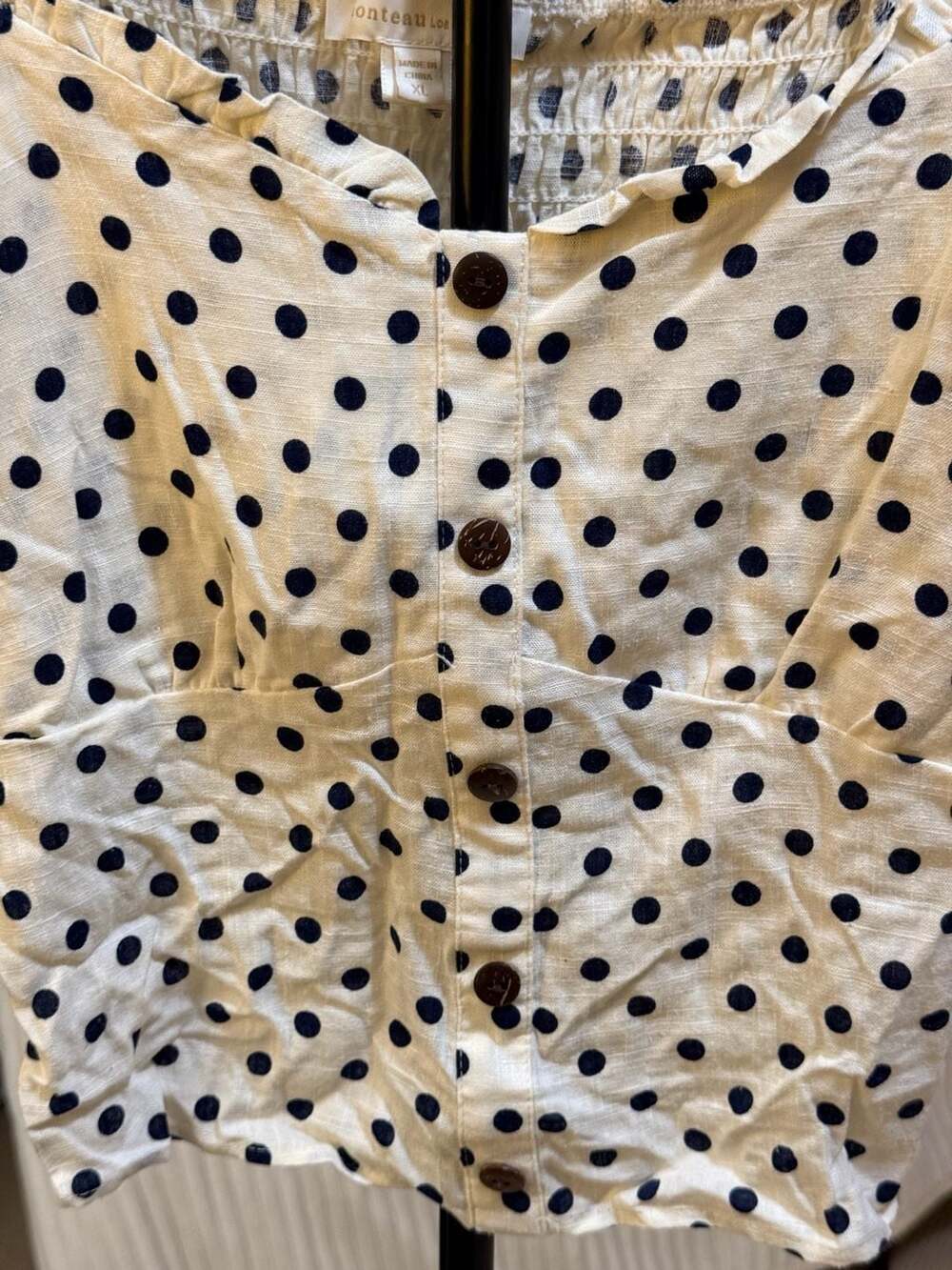 Monteau Los Angeles Polka Dot Puff Sleeve Crop Top - Picture 2 of 6